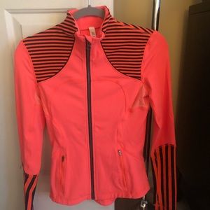 Lululemon coral and black zip up